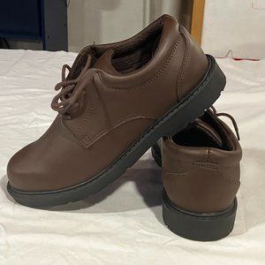 School Issue Leather Oxford Shoes Boys 4 WIDE in brown  NWOT